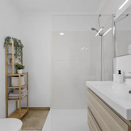 Gara Puerto Del Carmen * 蒂亚斯